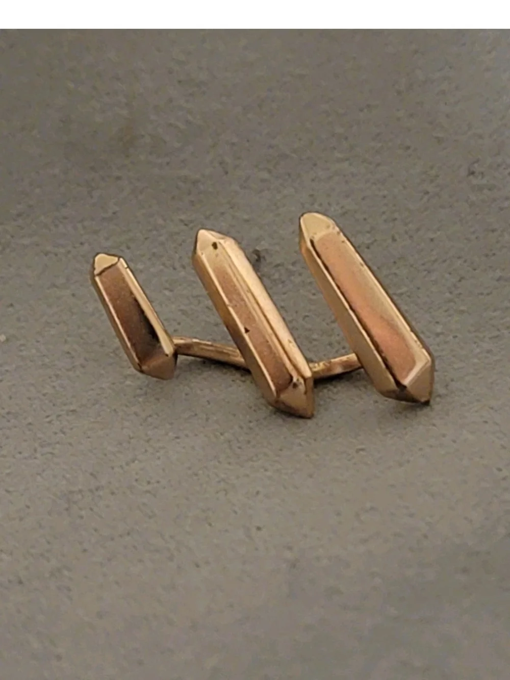 Kendra Scott earrings are